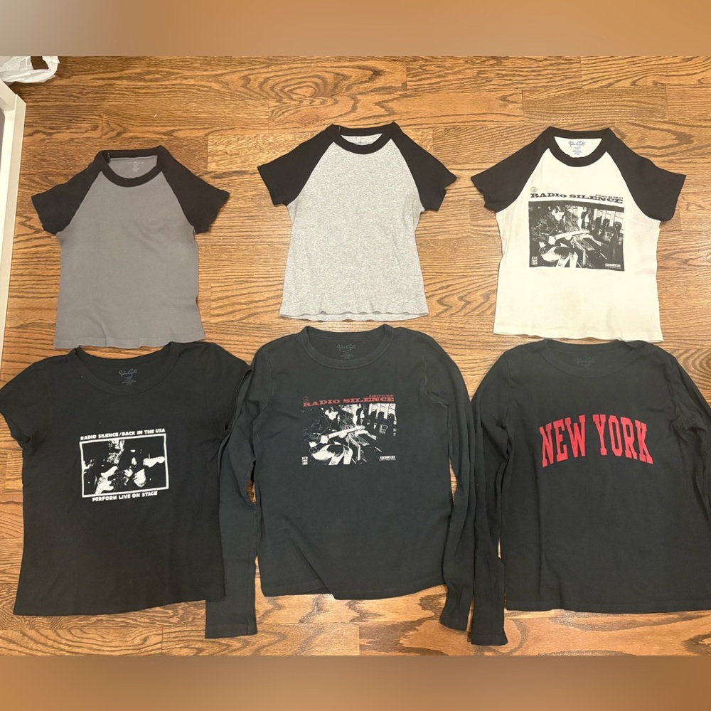 Brandy Melville causal t shirts.